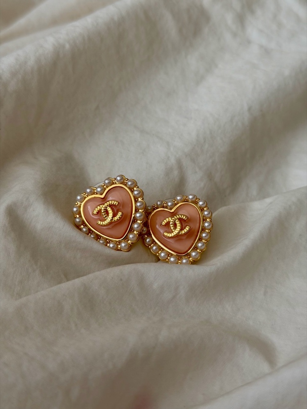 CHANEL Peach Heart Pearl-Trimmed CC Post Back Earrings - Picture 3 of 10